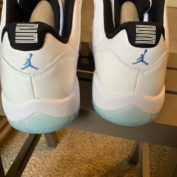 Jordan 11 Retro Low Legend Blue - Picture 4 of 8